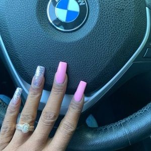 Meet your Posher, Moryette